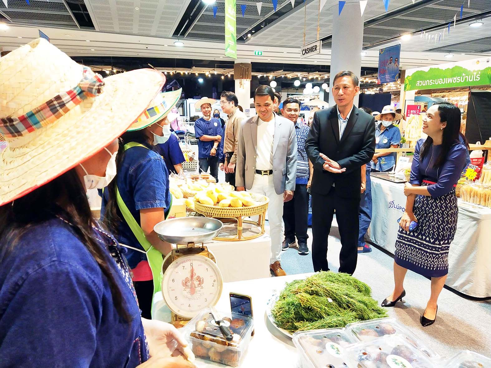 "ตลาดอิ่มใจ@บลูพอร์ต"เปิดแล้วพบสินค้าออร์แกนิคจากเกษตรกรโดยตรงสู่ผู้บริโภค