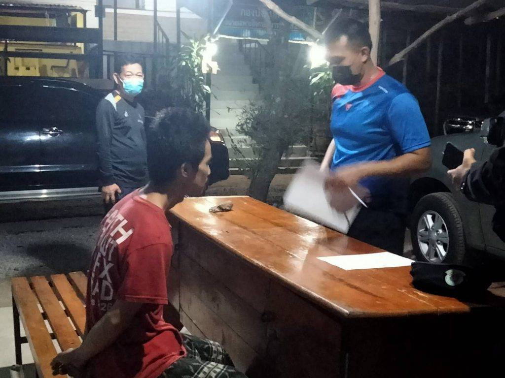 “ทหารพราน” รวบมือเผาตู้ ATM ที่ระแงะหลักฐานวงจรปิดมัดขณะก่อเหตุ 