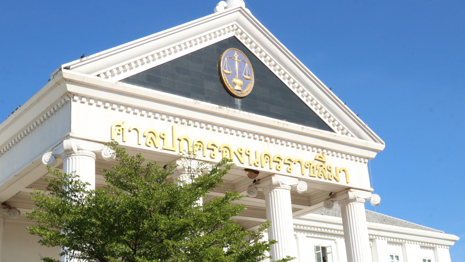 ชาวห้วยแถลงโคราชฟ้องเจ้าพนักงานที่ดินพร้อมพวก 7 คน หวังพึ่งศาลปกครองทวงคืนพื้นที่โบราณสถานโคกปราสาท