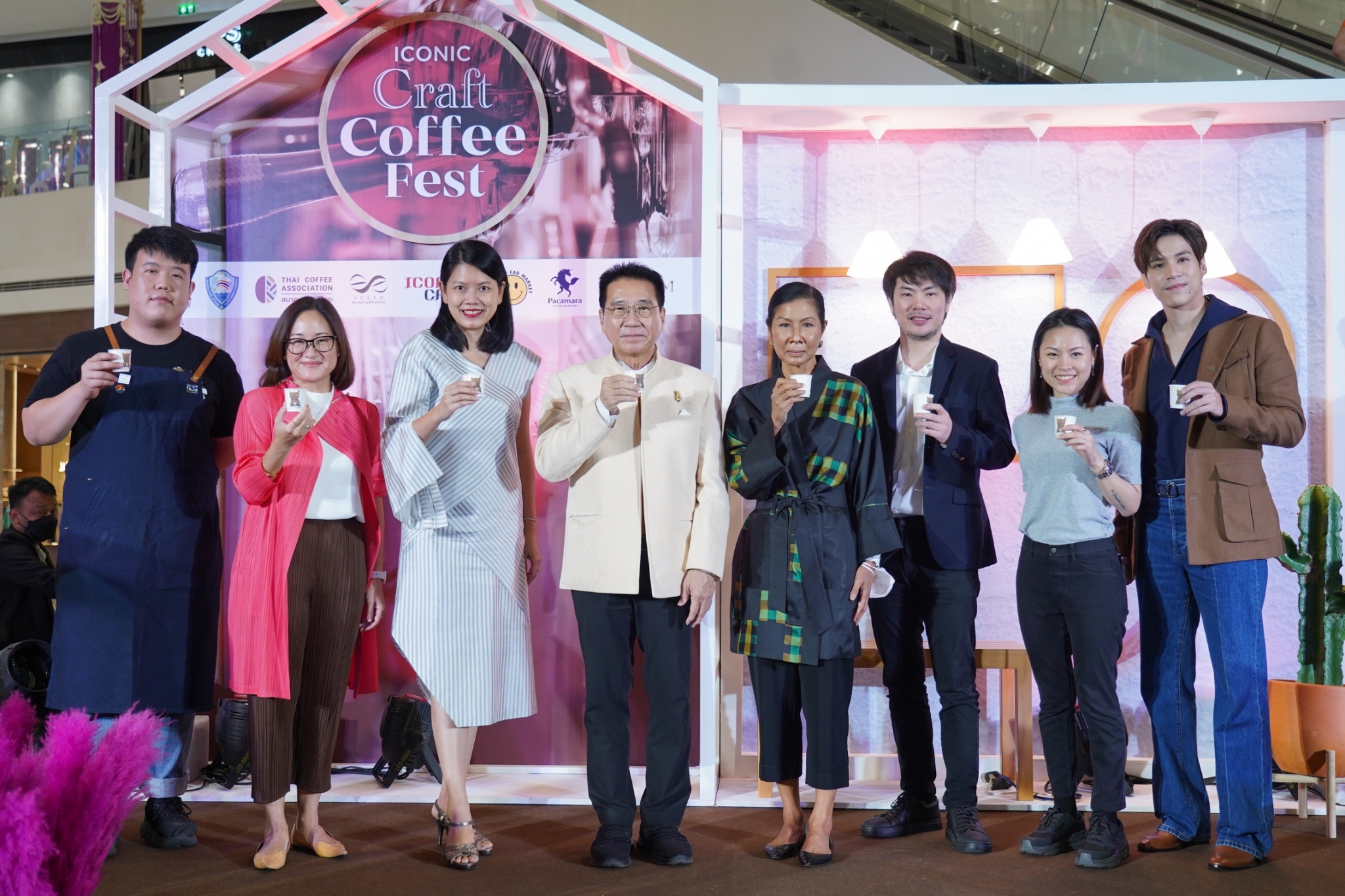 ไอคอนสยาม ชวนคอฟฟี่เลิฟเวอร์ดื่มด่ำความอร่อยกาแฟไทย  ในงาน “ICONIC CRAFT COFFEE FEST”