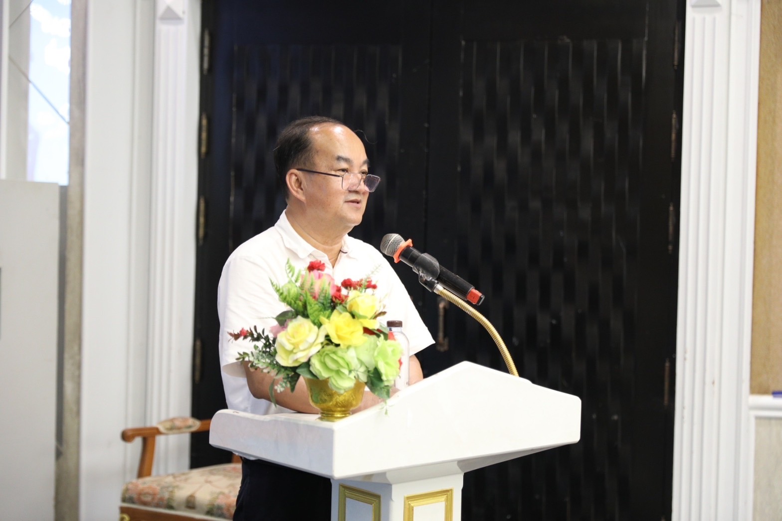 ทีม ศก.ปชป. โชว์ประกันรายได้ 4 ปี พลิกชีวิตเกษตรกรไทย 8 ล้านครัวเรือน เตรียมอัดฉีดงบ 4 แสนล้าน เดินหน้าต่อเพิ่มประโยชน์ชาวนารับ 30,000 บาท