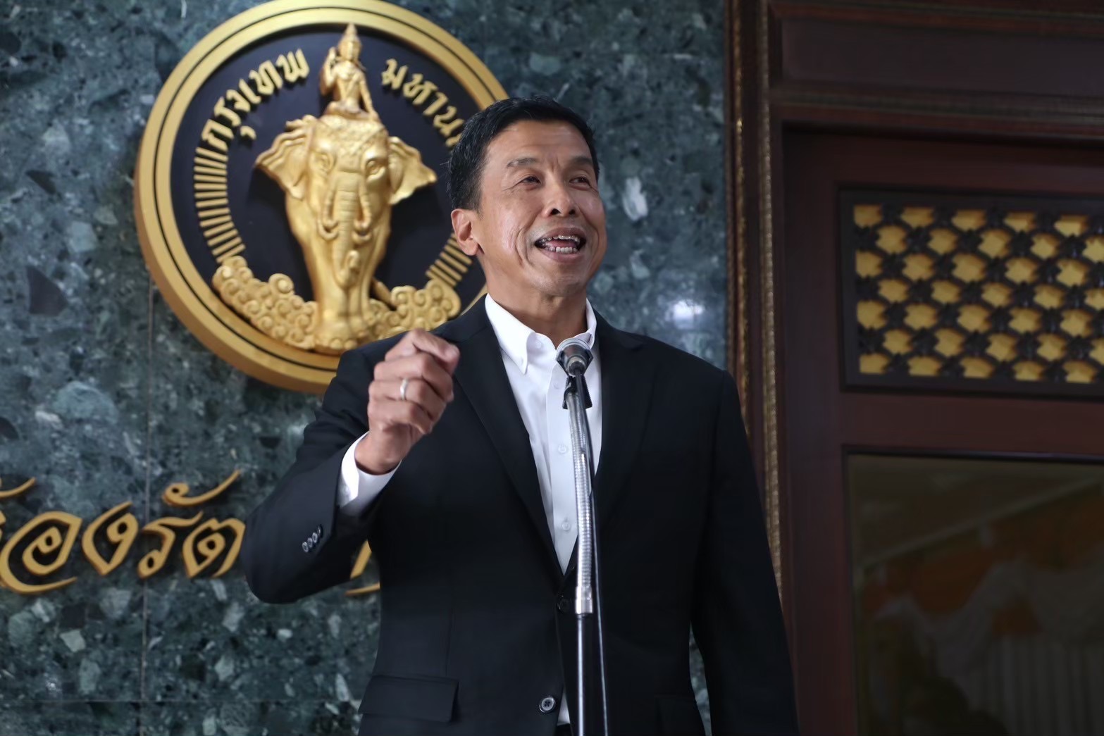 "ชัชชาติ" สั่งกวดขันขอทานต่างด้าว พบลักลอบเข้าเมือง เช่าบ้านเป็นกลุ่ม รายได้วันละพัน