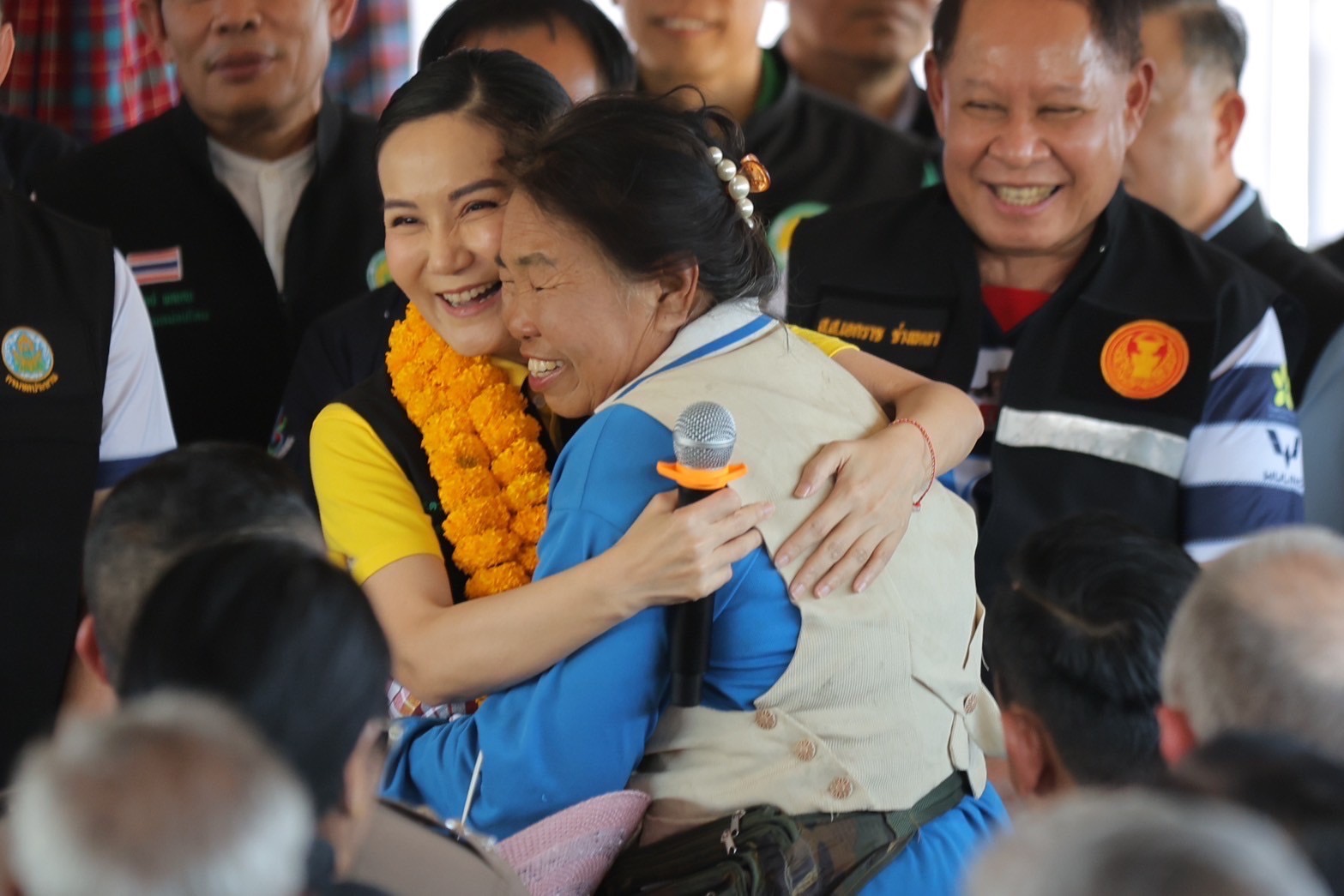 “นฤมล”ลงพื้นที่ “ขอนแก่น” ติดตามก่อสร้างสะพาน “คสล.”พร้อมรับฟังปัญหาจากประชาชน