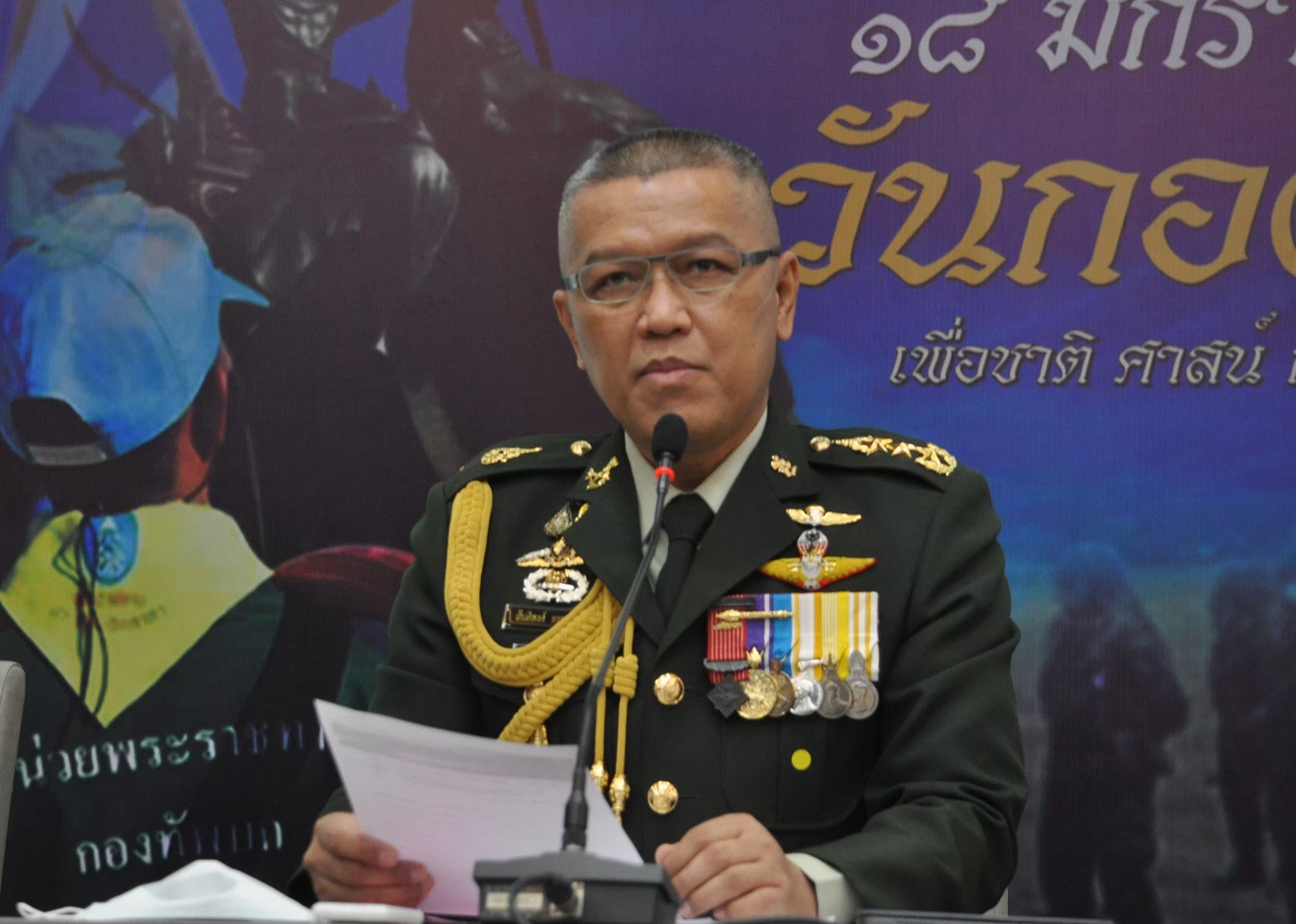 "โฆษกกองทัพบก" เตรียมแจ้งความ คนปล่อยข่าวเท็จเรื่องรัฐประหาร ชี้ทำสังคมวุ่นวาย
