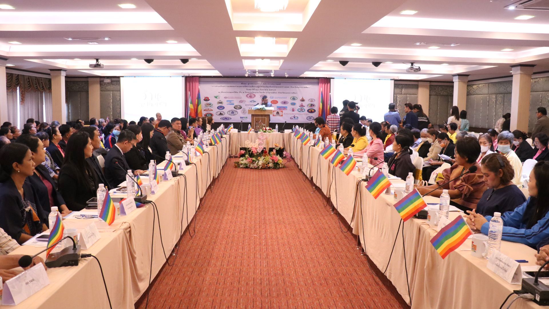 โคราช 44 หน่วยงานจับมือประกาศเจตนารมณ์ขจัดการเลือกปฏิบัติส่งเสริมความเท่าเทียมระหว่างเพศ