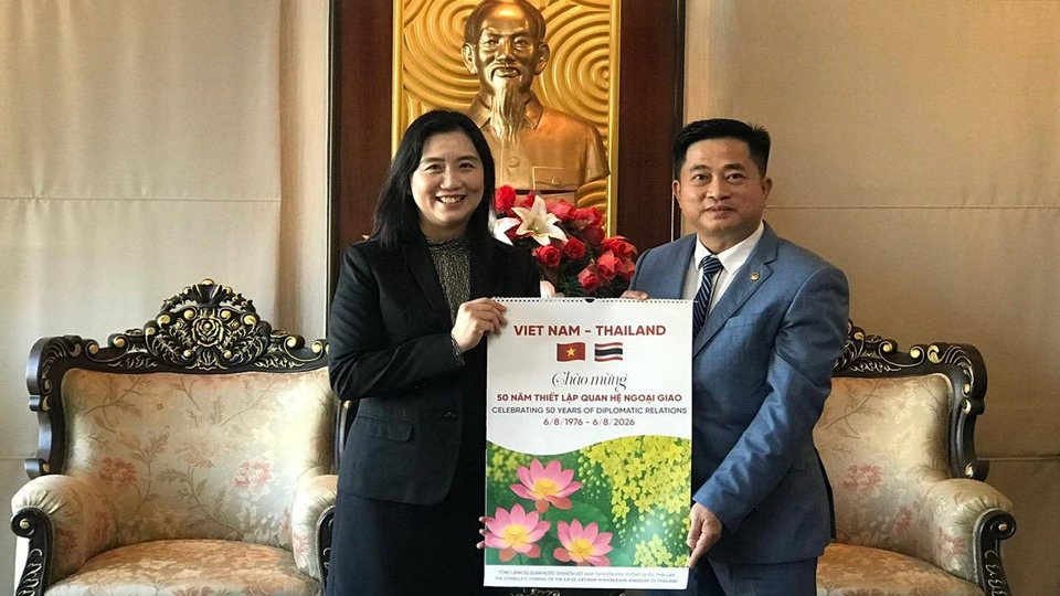 กงสุลใหญ่เวียดนามขอนแก่น เปิดตัวปฏิทินสุดชิค ฉลองสัมพันธ์ไทย–เวียดนาม 50 ปี 