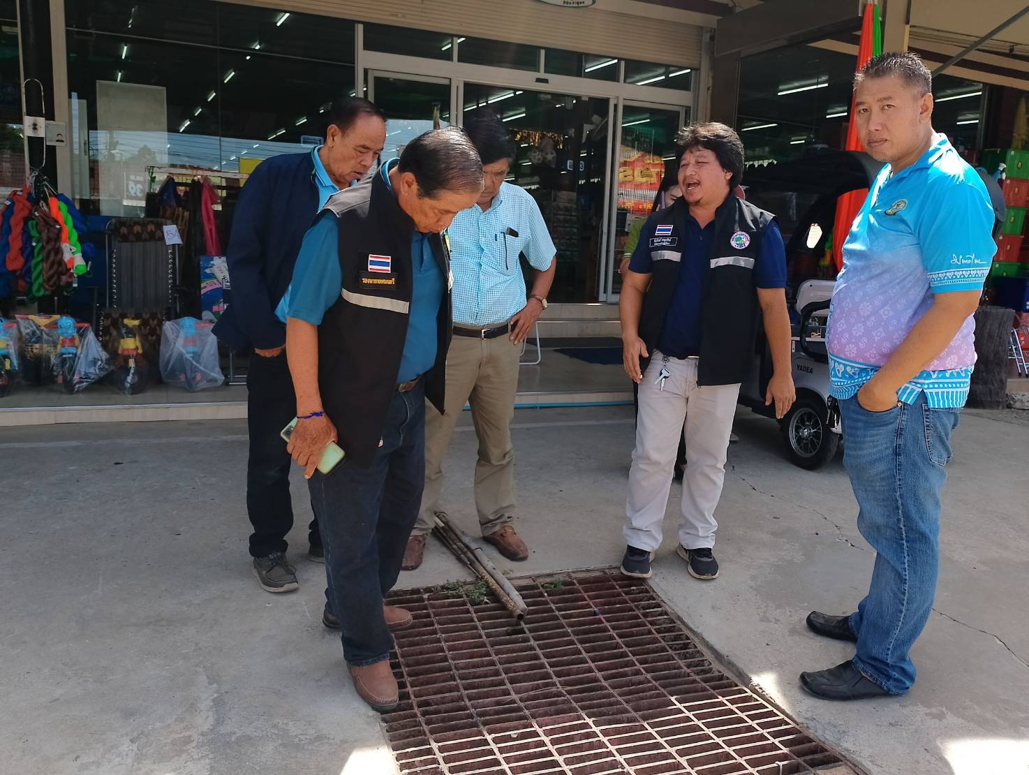ทต.หนองกุงศรี ร่วมกับกรมทางหลวง ลงพื้นที่ตรวจสอบปัญหาน้ำท่วมขังถนน 2009