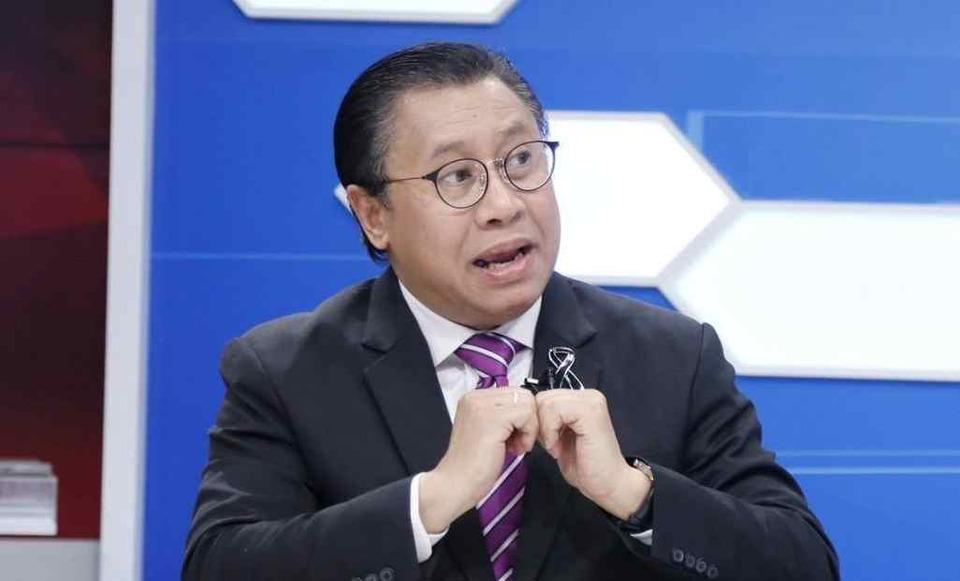 “จักรภพ” เตือนวิกฤตไทย-กัมพูชา อย่าใช้อารมณ์นำประเทศ ชี้ทหารต้องรู้รบเพื่ออะไร
