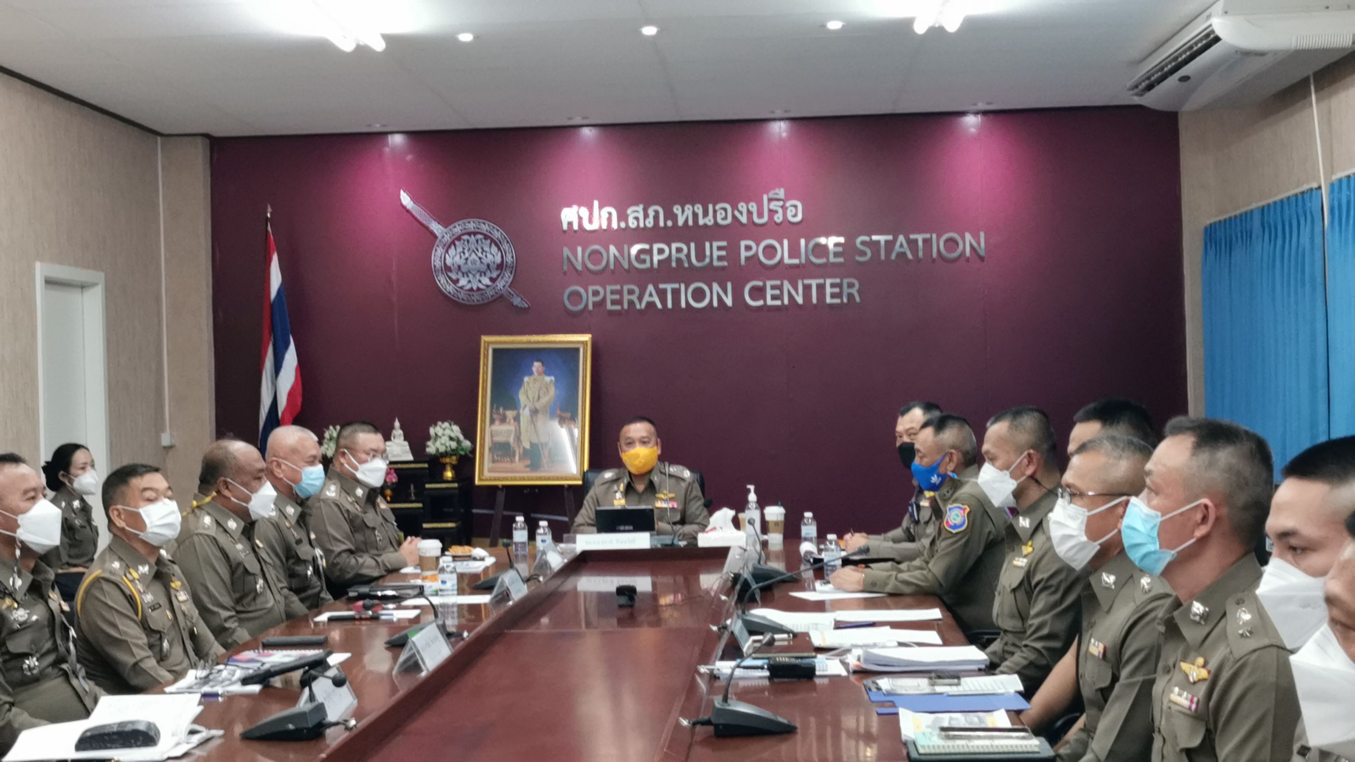 'บิ๊กใหม่'ประชุมเครียดเร่งล่ามือปืนถล่มยิง  ศูนย์ ฮาร์เลย์ พัทยา-บ้านทักษิณตั้งปมขัดแย้งเพียบ