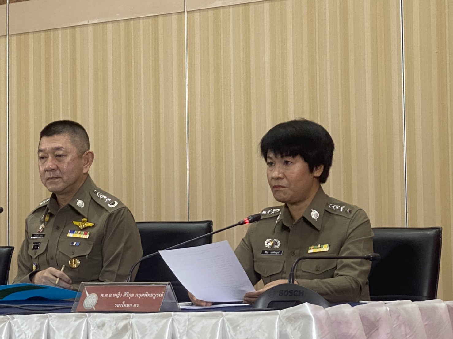 "บิ๊กปั๊ด" สั่งเตรียมพร้อมช่วยเหลือประชาชนจากพายุไต้ฝุ่น "โมลาเบ"