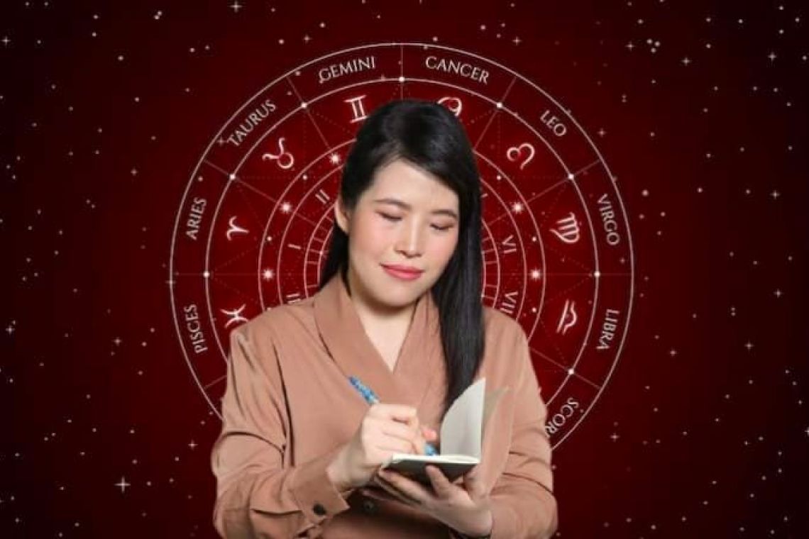 เงินก้อนใหญ่กำลังมาหาคนเกิดวันใด! 'หมอไก่' ชี้ 2 วันเกิดงานปัง