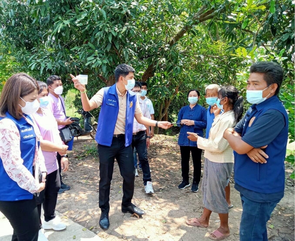 นายอำเภอโพธิ์ทอง ลงพื้นที่เยี่ยมให้กำลังใจ ผู้ยากไร้ พร้อมหารือกำนัน ผู้ใหญ่บ้าน กำหนดทิศทางพัฒนาอำเภอ 