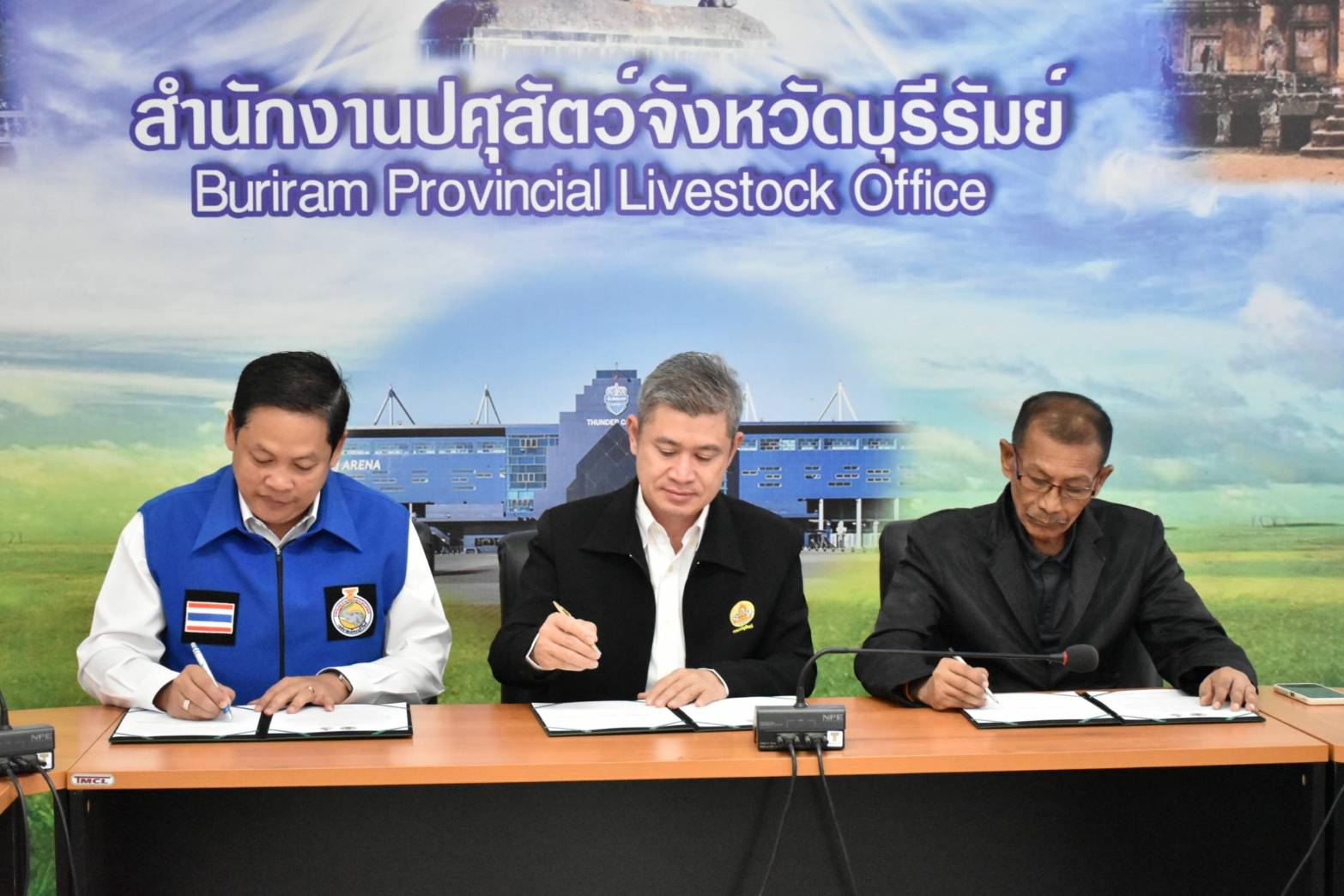 ทม.บุรีรัมย์-ด่านกักสัตว์-ปศุสัตว์ จับมือแก้ปัญหาโรคพิษสุนัขบ้า-สุนัขจรจัด