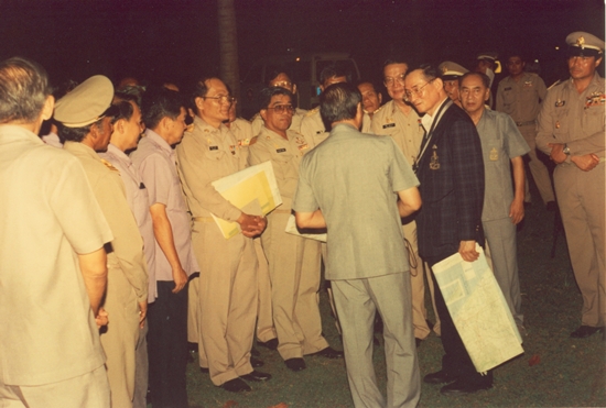ทรงสร้างประโยชน์สุขสู่ปวงประชา/รศ.วิมล ดำศรี อธิการบดีมรภ.นครศรีธรรมราชย้ำ สืบสานพระราชปณิธานถ่ายทอดวิถีพอเพียงฯสู่นศ.-ชุมชน (1)