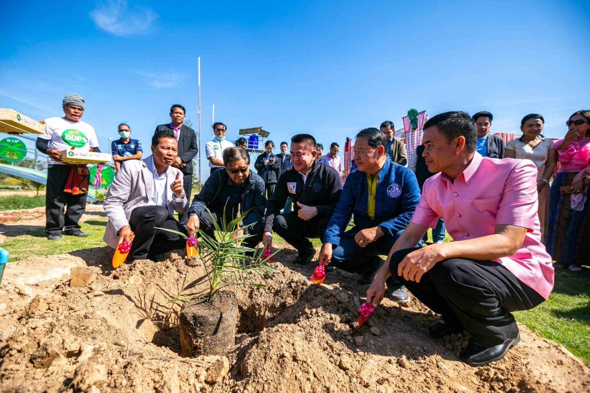 อดีตหนุ่มกรรมกร ผุด “ฟาร์มบ้านนา บ้านเรา” แหล่งท่องเที่ยวเกษตรผสมผสาน-ศูนย์เรียนรู้เกษตรครบวงจร กระตุ้นท่องเที่ยว