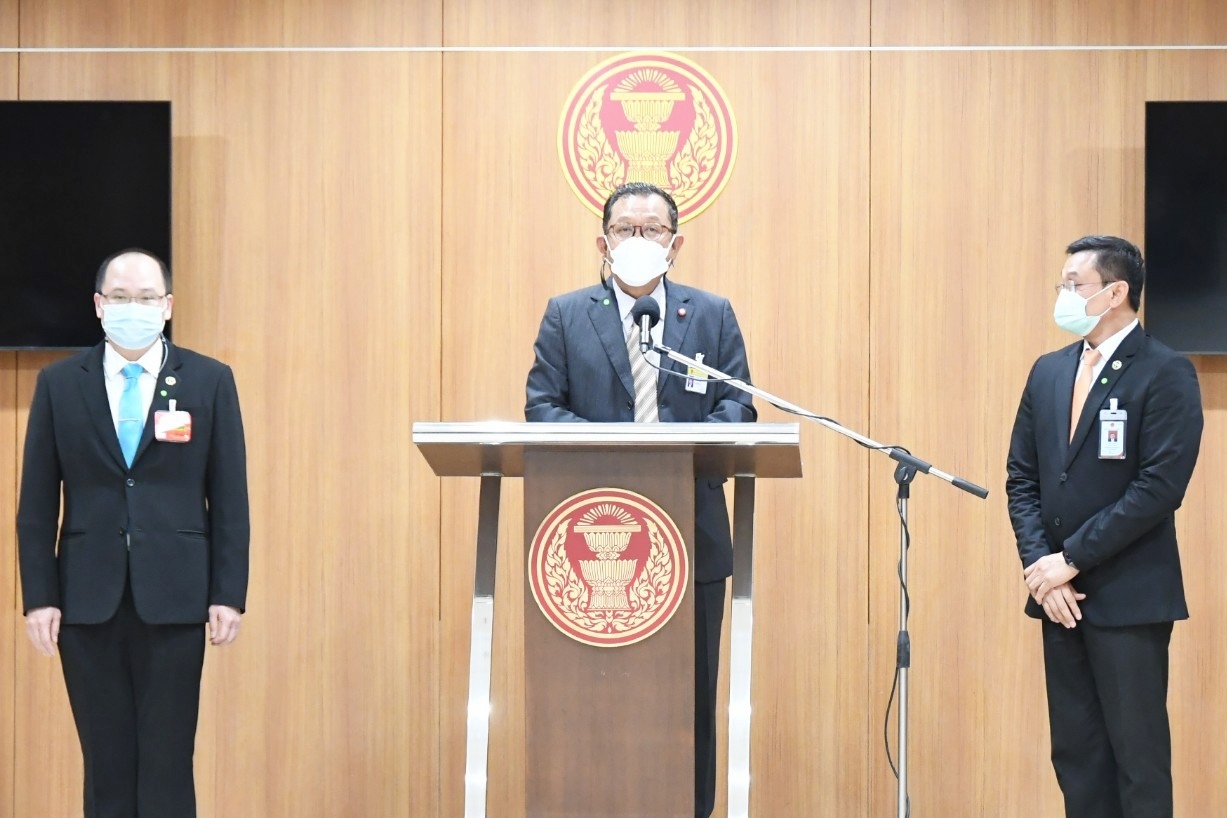 "ภูมิใจไทย" ควง "รองปลัดสธ." แจงยิบการจัดสรรงบประมาณ หลัง "มาดามเดียร์" ซัด สธ.ไม่วางแผนการทำงาน