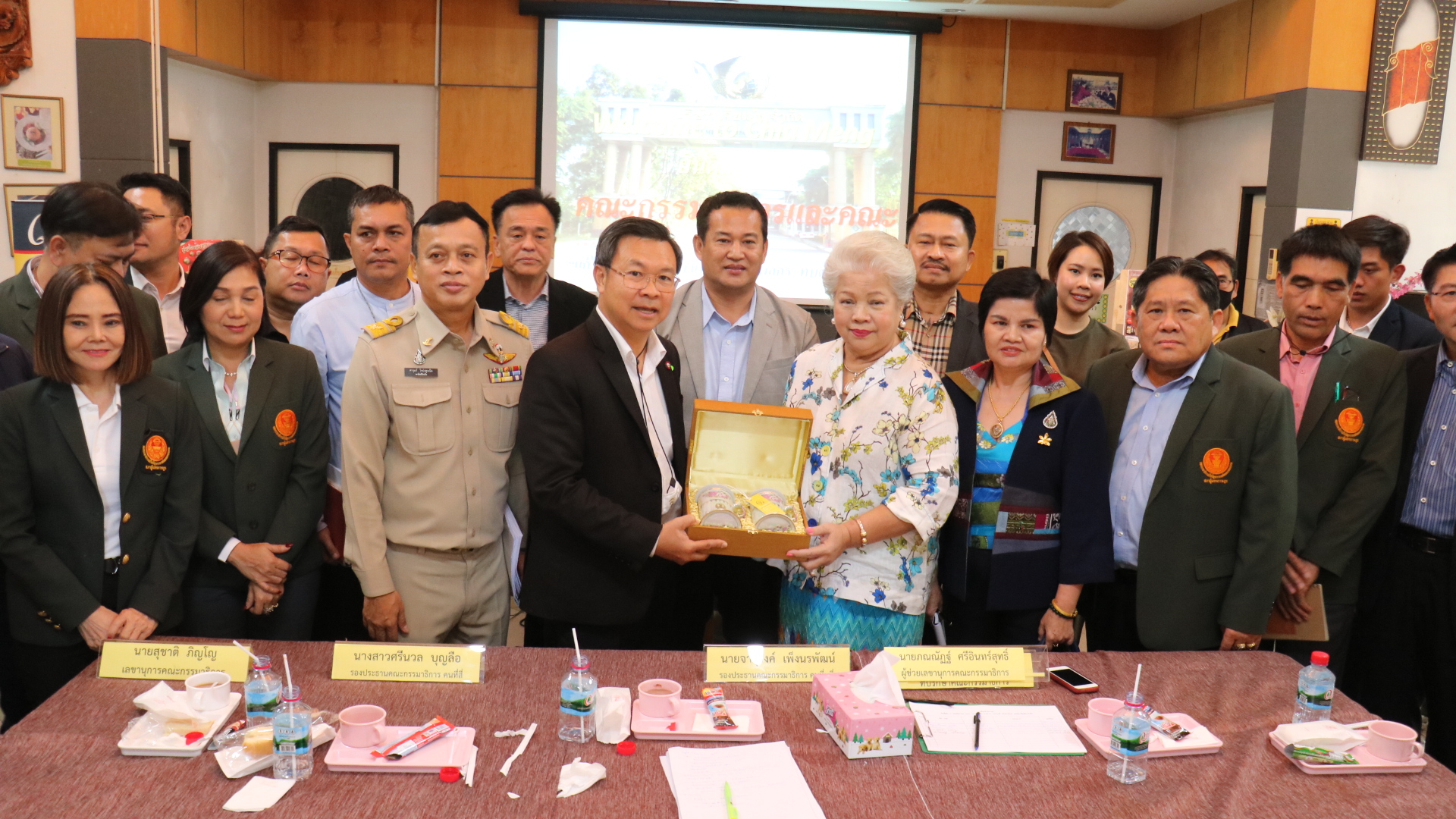คณะกรรมาธิการแก้ไขปัญหาราคาข้าว จี้เร่งรัดคดีทุจริตข้าว 3 ปี คดีไม่คืบหน้า