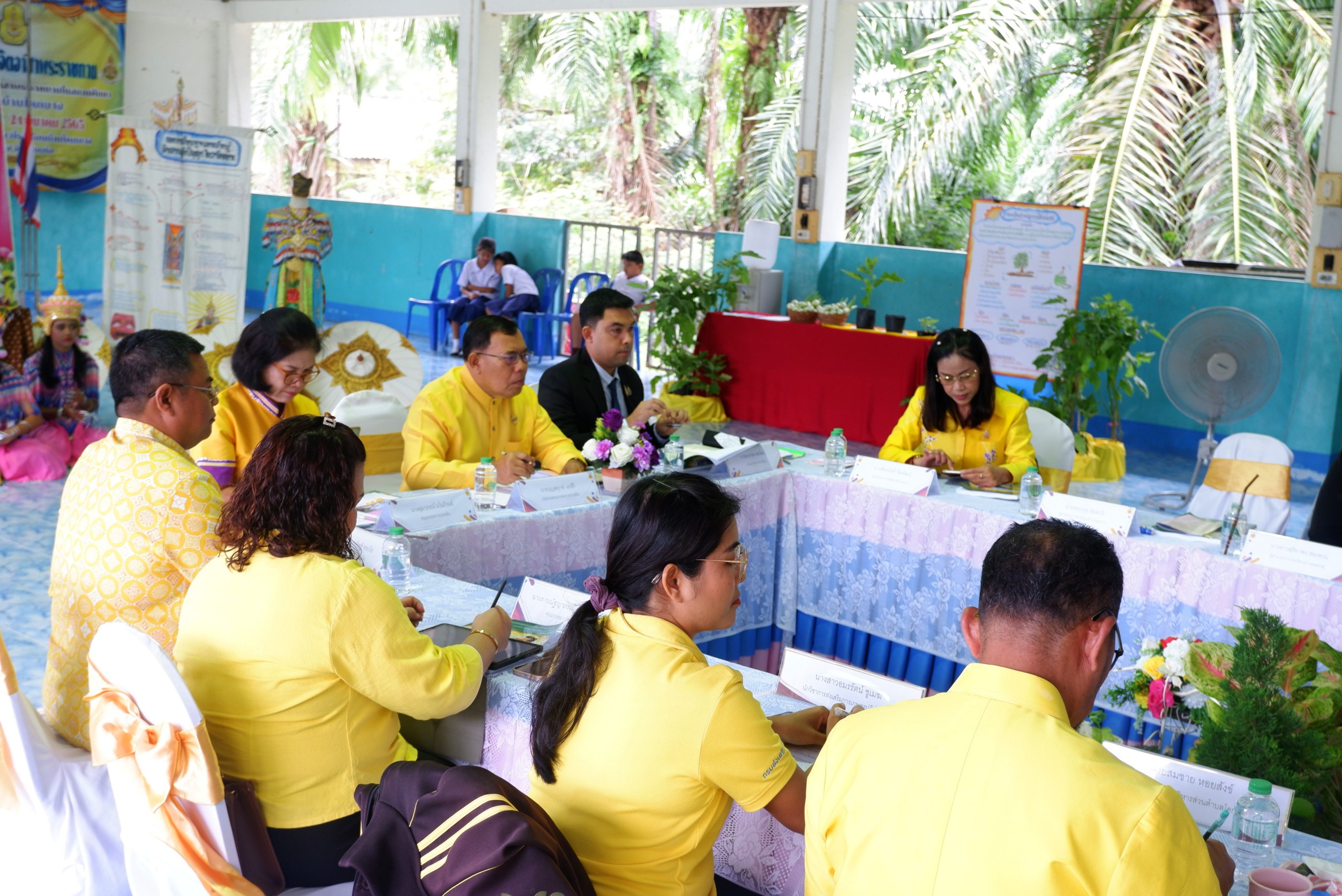 สพป.ตรัง เขต 2 ต้อนรับคณะกรรมการประเมินศูนย์การเรียนรู้ตามหลักปรัชญาเศรษฐกิจพอเพียง