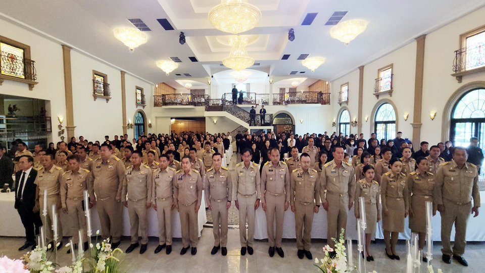 มท.2 เปิดอบรมผู้นำท้องถิ่นปทุมธานี เสริมความรู้ “แผนพัฒนา–การมีส่วนร่วม” ขับเคลื่อนจังหวัดสู่ความยั่งยืน