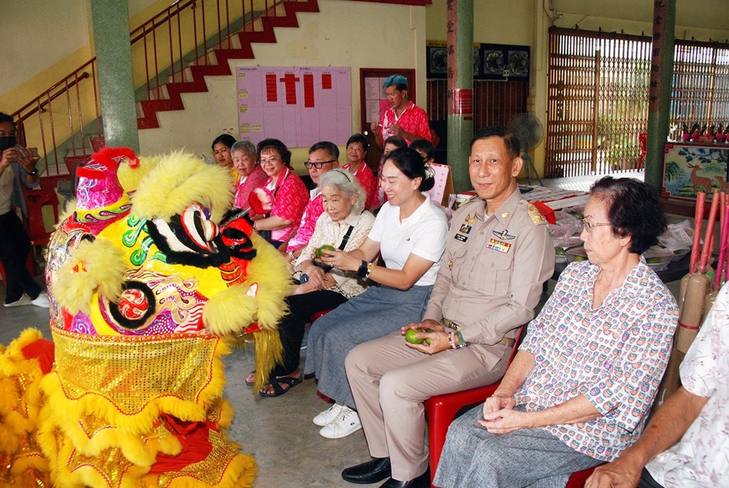 นอภ.หัวหิน ร่วมงานทำบุญประจำปี “ศาลเจ้าพ่อ-เจ้าแม่” เพื่อความเป็นสิริมงคล