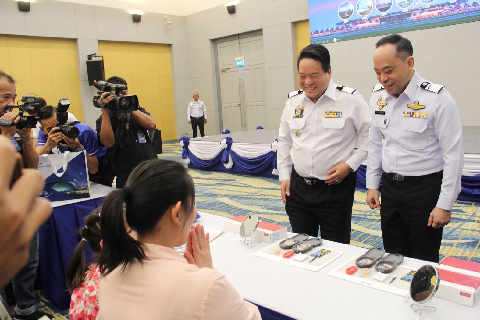 ทอท.มอบเครื่องช่วยฟังให้กับประชาชนที่อยู่โดยรอบท่าอากาศยานสุวรรณภูมิ ประจำปี 2567