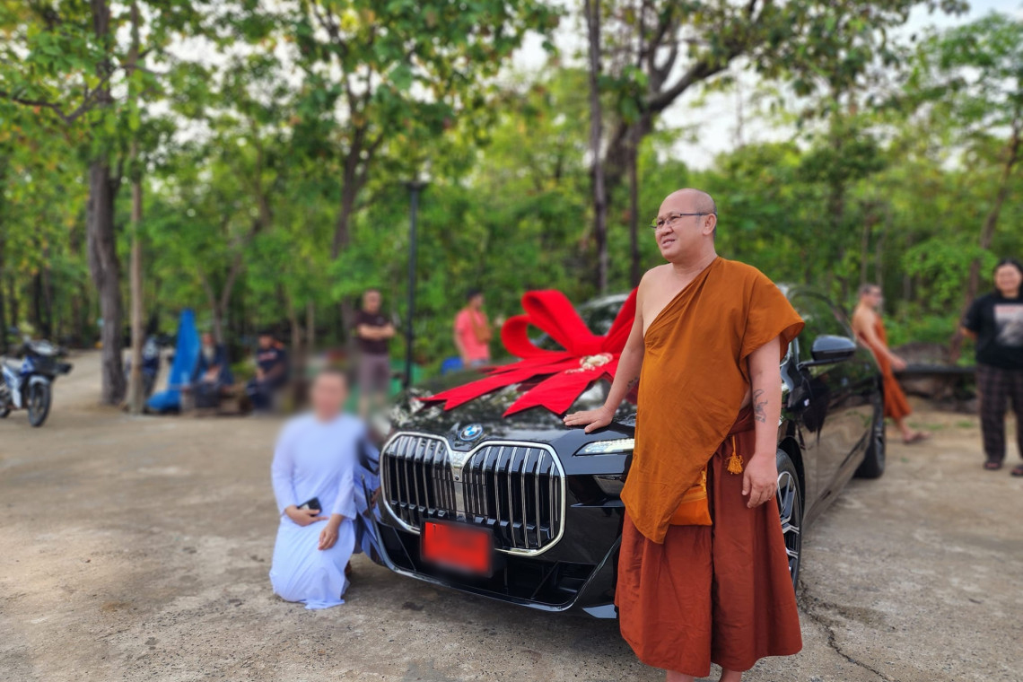 “หลวงตาสินทรัพย์” โต้ดรามา แม่ชีถวาย BMW หรู ลั่น ถ้าอยากมีรถจะมาบวชทำไม 