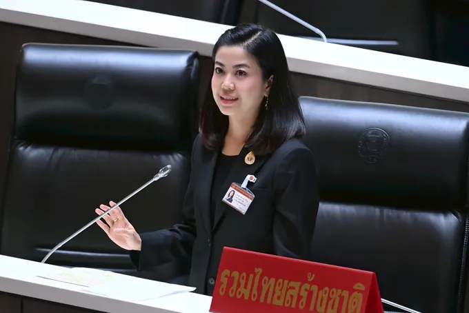 "ทิพานัน" จี้รบ."ให้ความรู้-สร้างวัฒนธรรม-บังคับใช้กฎหมาย" หยุดผู้ใหญ่ละเมิดสิทธิเด็กในโลกออนไลน์ ชี้การแชร์ภาพไร้เดียงสานำภัยร้ายเข้าบ้าน