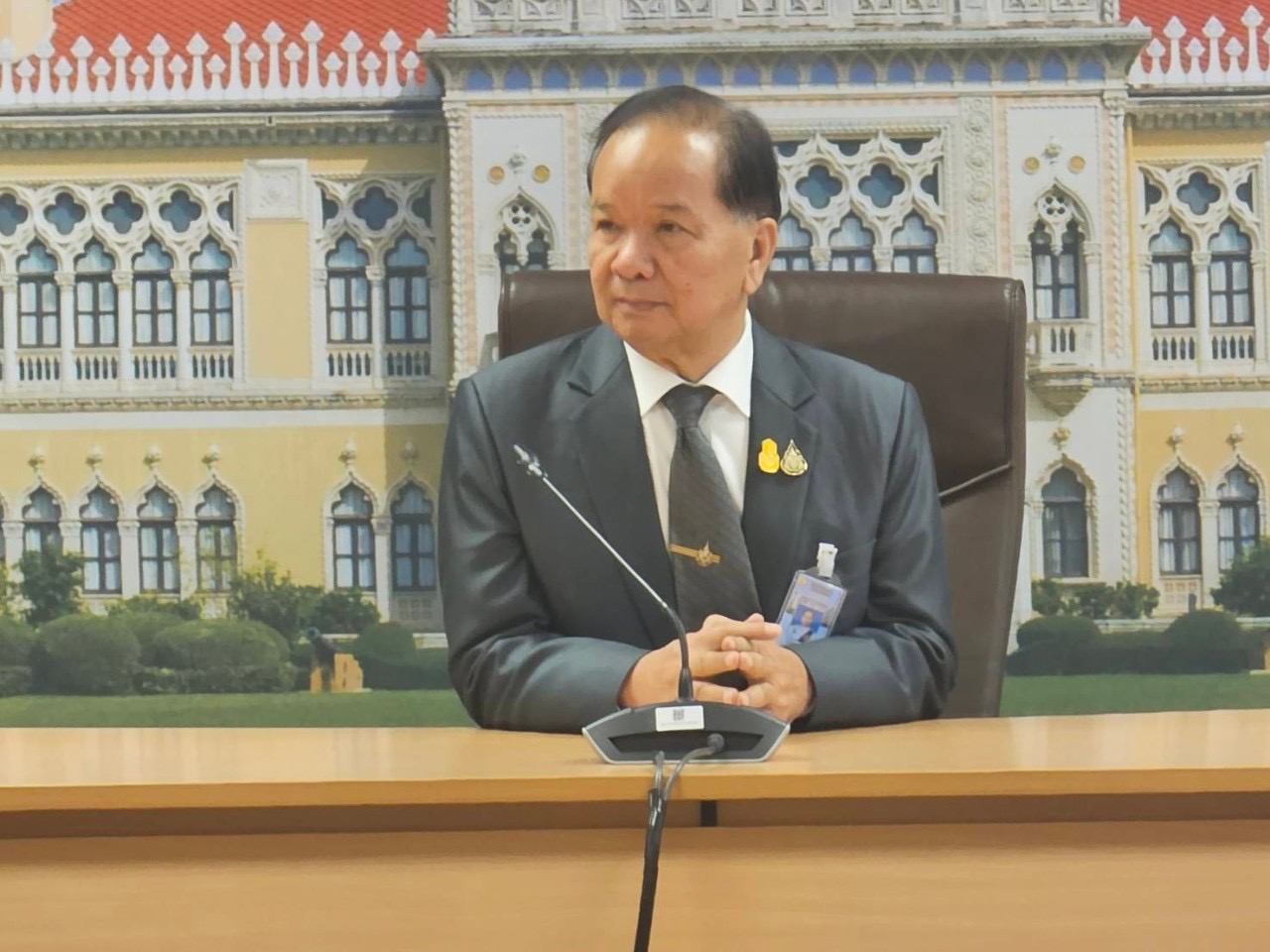 “สมคิด” โต้ฝ่ายค้าน ปัดเล่นการเมืองตีตกกม.บำนาญ 3 ฉบับ แจง ต้องใช้งบมหาศาล เผย รบ.กำลังดันเงินผู้สูงอายุ 1 พันอยู่ 