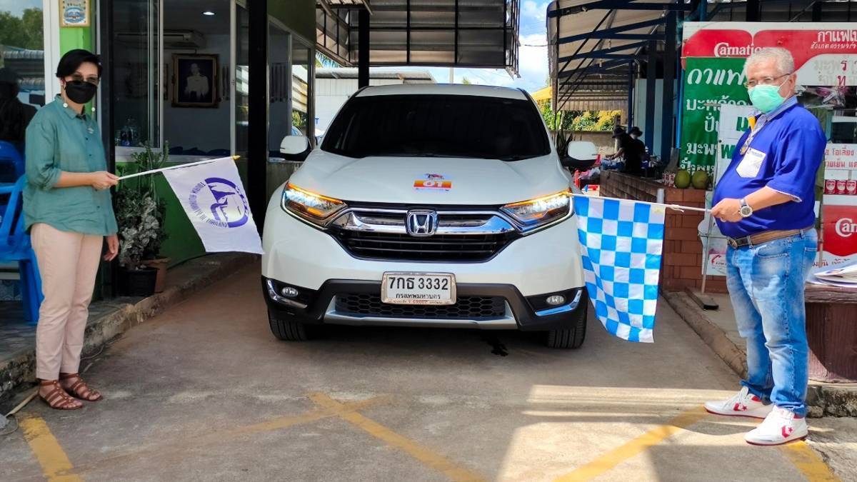 คึกคัก ! นักท่องเที่ยวต้นแบบกว่า 100 คน ยกพลขึ้นเกาะช้าง ขับเคลื่อนเศรษฐกิจชาติ ภายใต้มาตรการป้องโควิด 