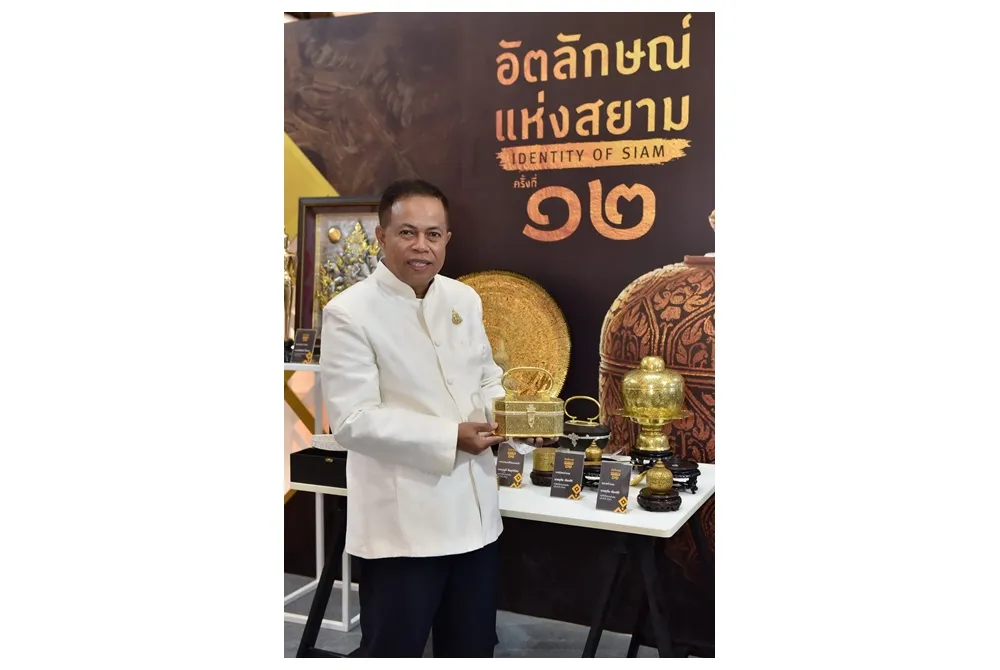 ครูอุทัย เจียรศิริ นายกสมาคมครูช่างศิลปหัตถกรรมไทยและครูศิลป์ของแผ่นดินปี 2562