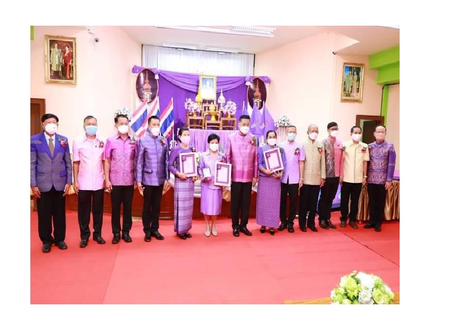 กาฬสินธุ์มอบรางวัลมูลนิธิรางวัลสมเด็จเจ้าฟ้ามหาจักรี