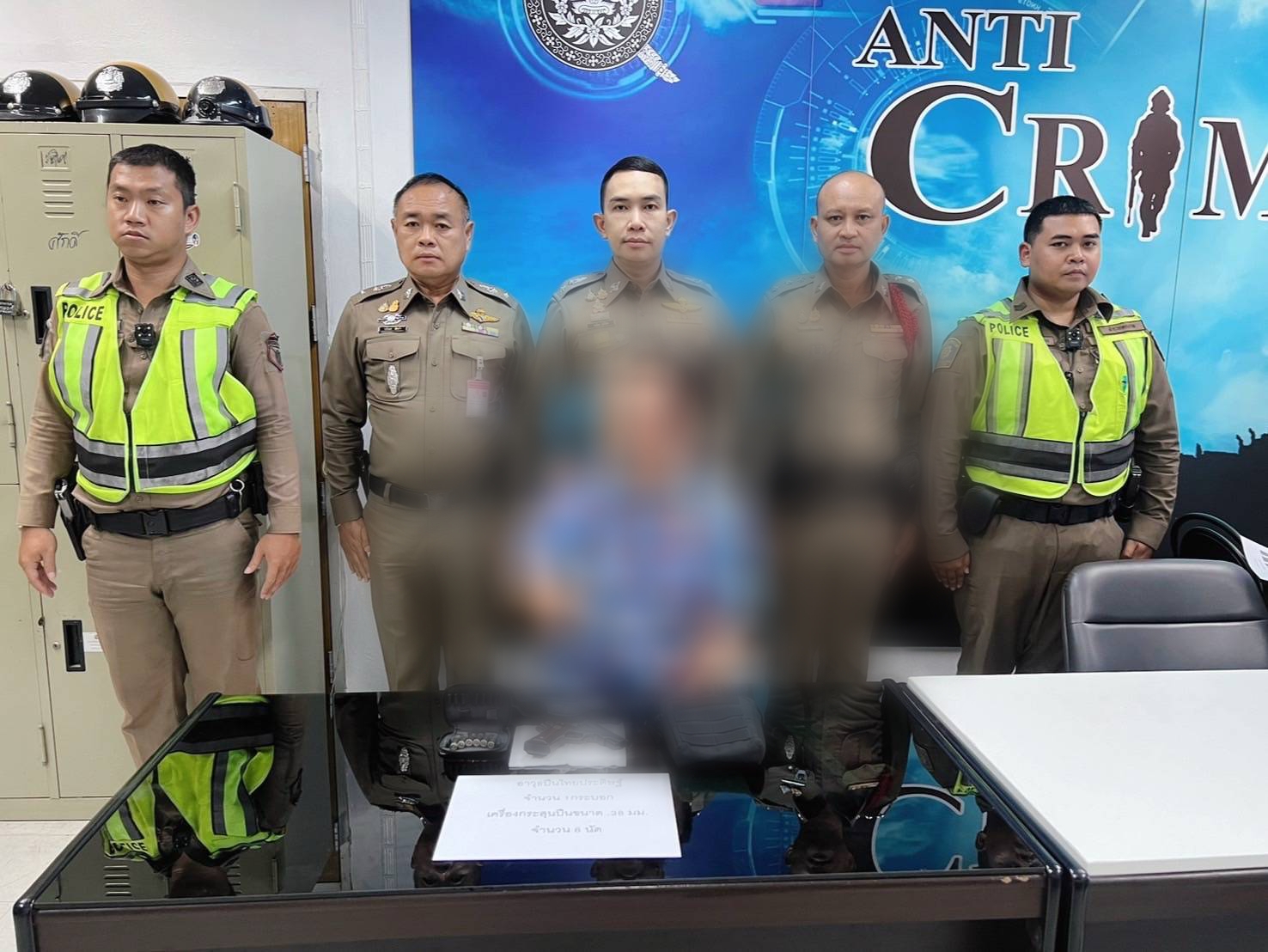 รวบซุกปืนเถื่อนขึ้นรถสถานีขนส่งหมอชิต