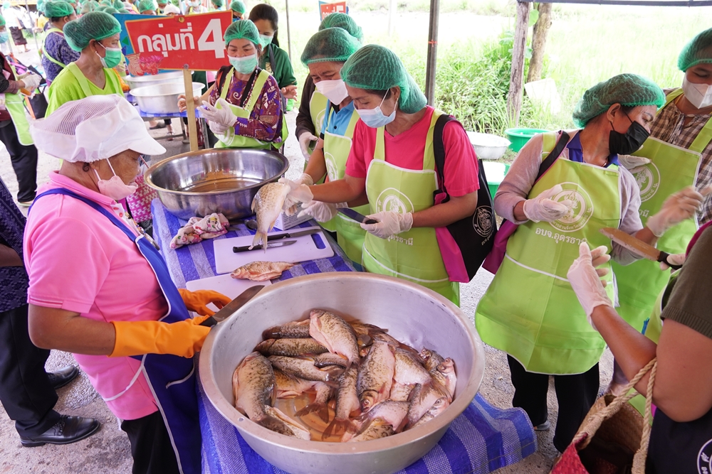 อบจ.อุดรธานี ติวเข้มทำปลาส้ม สร้างอาชีพ เพิ่มมูลค่าผลิตภัณฑ์อาหาร 