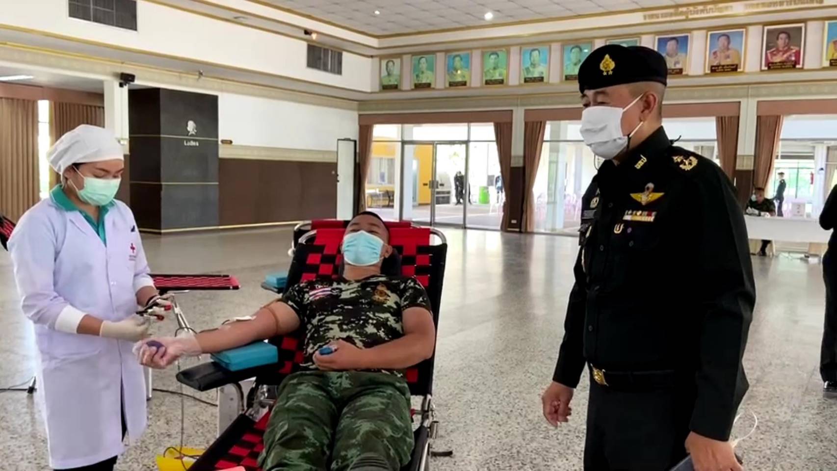 'กองพลทหารปืนใหญ่ ค่ายสิริกิติ์' บริจาคโลหิต  ภายใต้มาตรการคุมเข้มการแพร่ระบาดโควิด19