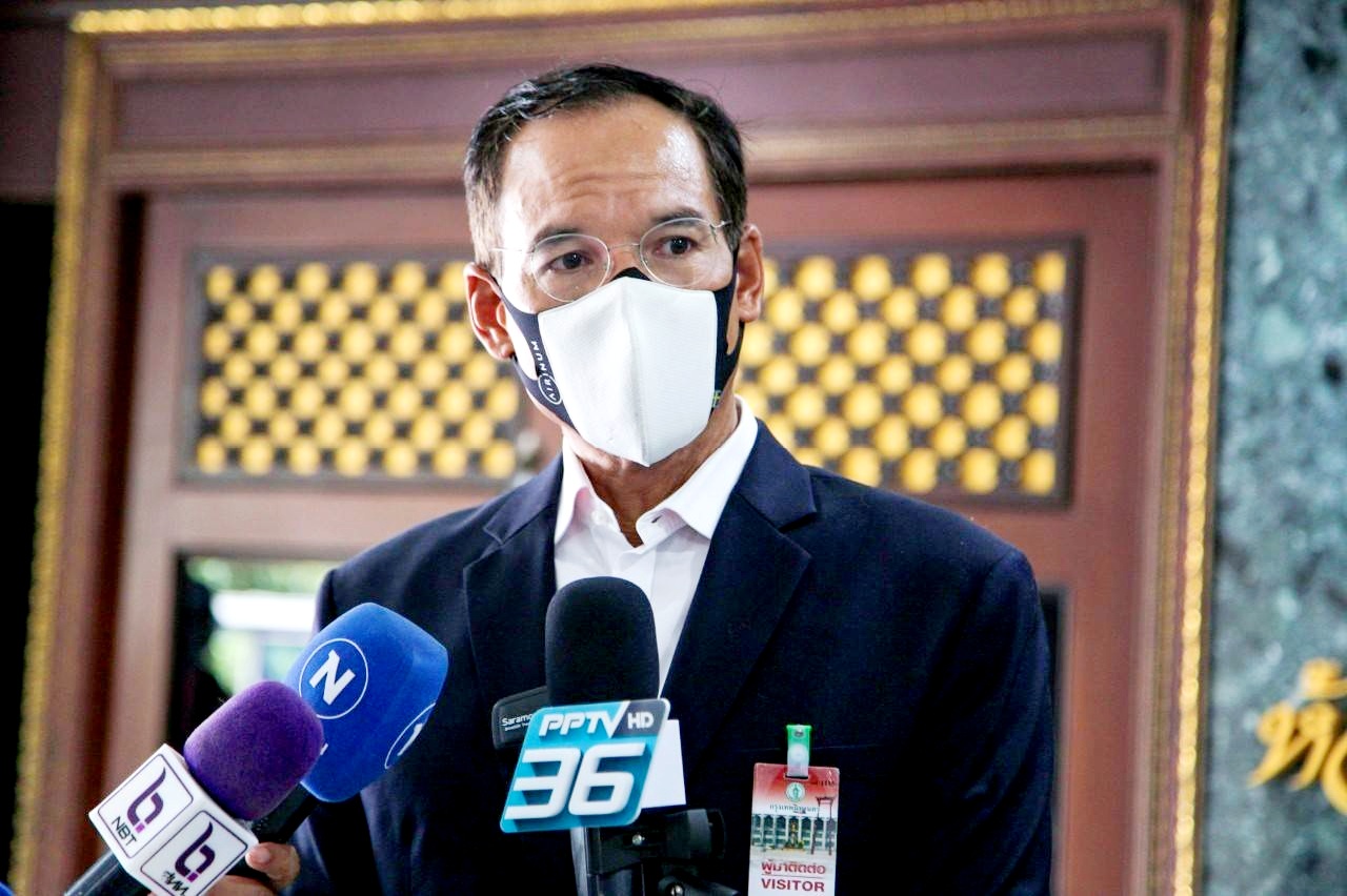 "กรณ์" ชงปลดล็อคให้เอกชนผลิต "ฟาวิพิราเวียร์" ได้ ช่วยลดกำลังผลิตองค์การเภสัชฯ คาดอาจใช้ถึงวันละ 1 ล้านเม็ด 