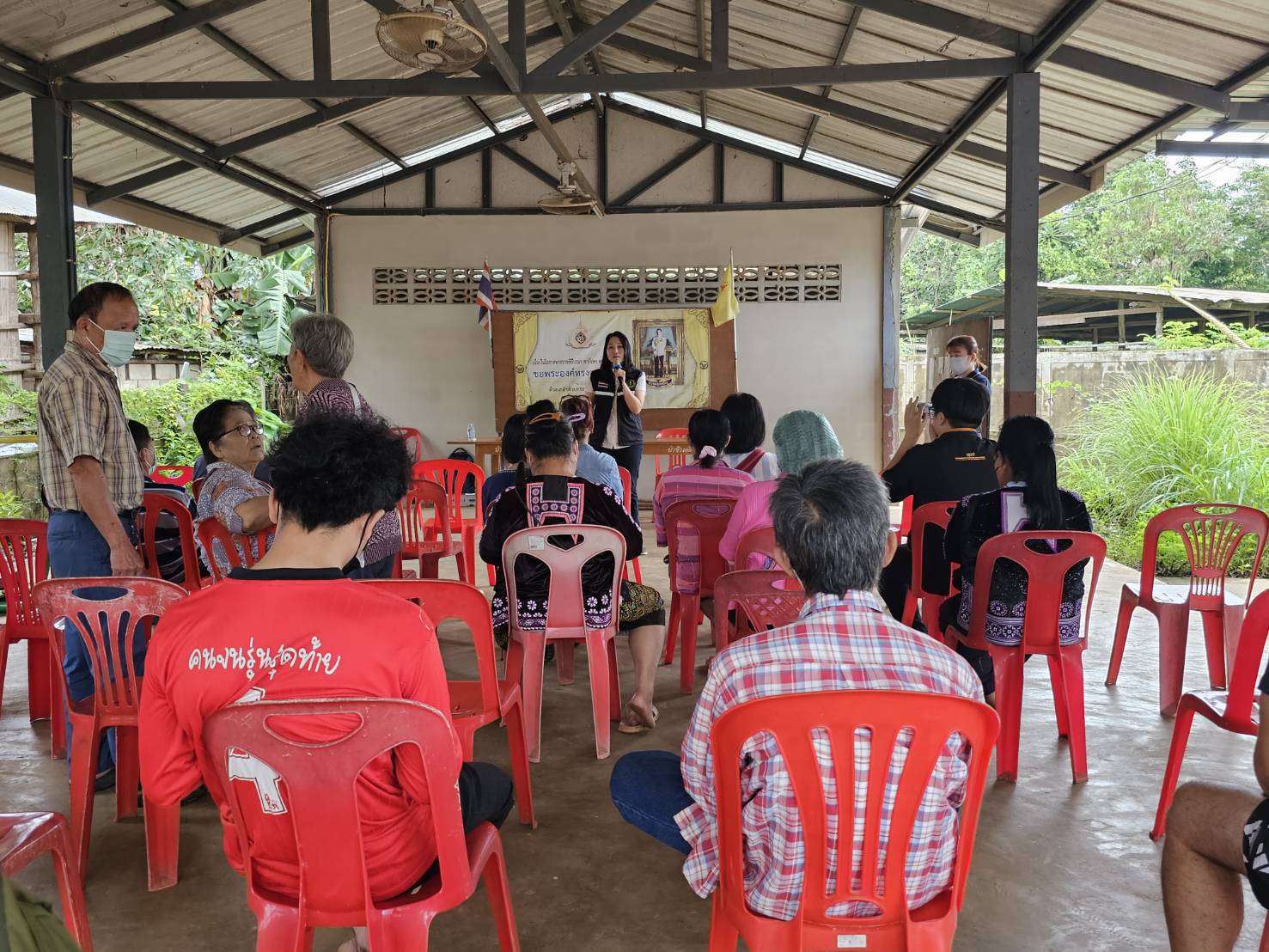 เกษตรอำเภอแม่สอดร่วมประชุมเกษตรกรผู้ได้รับการจัดที่ดินทำกินตามนโยบายรัฐบาล คทช.  