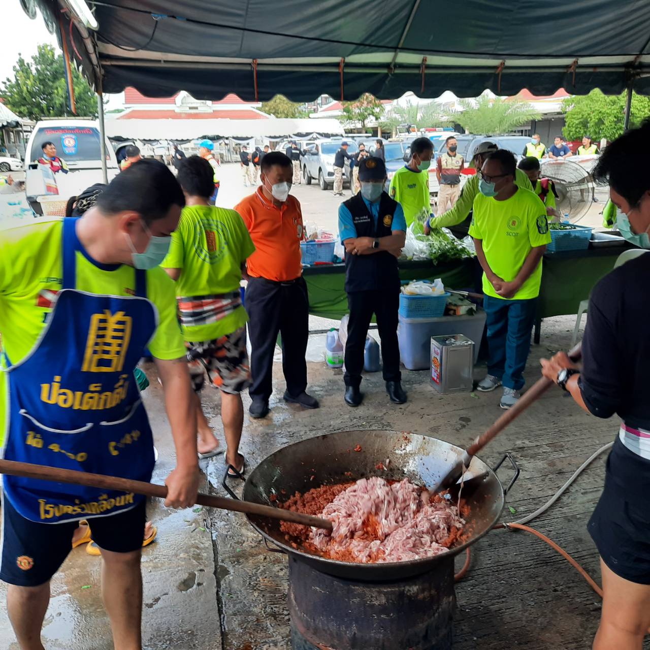สายธารน้ำใจ"มูลนิธิป่อเต็กตึ๊ง"ซับน้ำตาชาวปากน้ำโพ