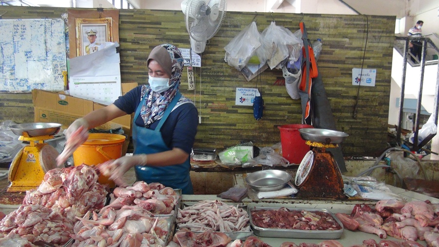 เบตงตรึงราคาไก่สดผักสดผลไม้ช่วงตรุษจีน