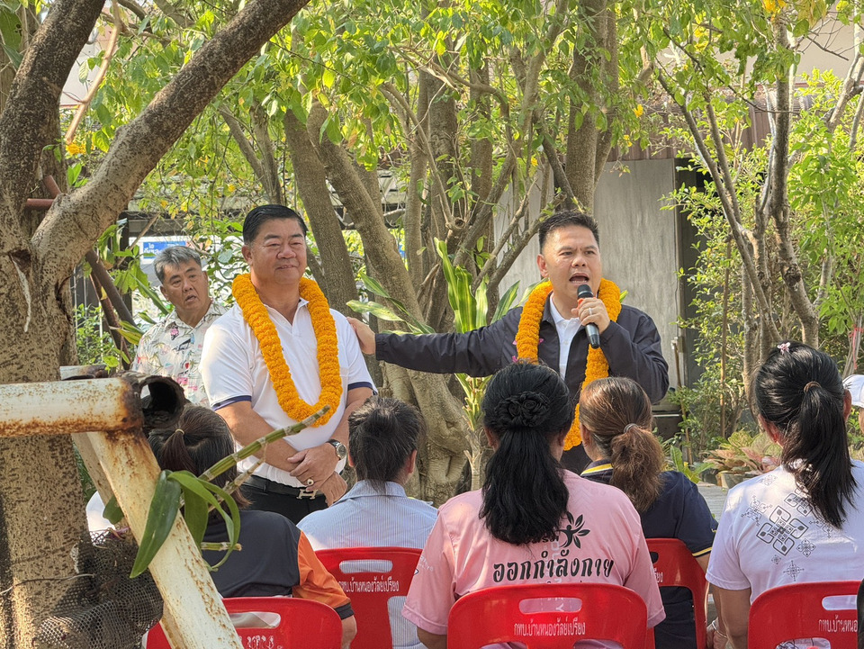 “วราวุธ” ควง “นพดล” ลุยสุพรรณ เหน็บพรรคคู่แข่งดีแต่ด่า ลั่นไม่ทิ้งมรดกบรรหาร–ถ้าทิ้งจริงเลิกการเมืองไปแล้ว 