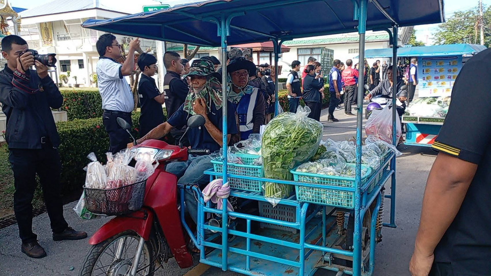 พิจิตร Kick-off รถพุ่มพวง “ไทยช่วยไทย” ขายสินค้าราคาประหยัดถึงหมู่บ้านทั่วเมืองชาละวัน