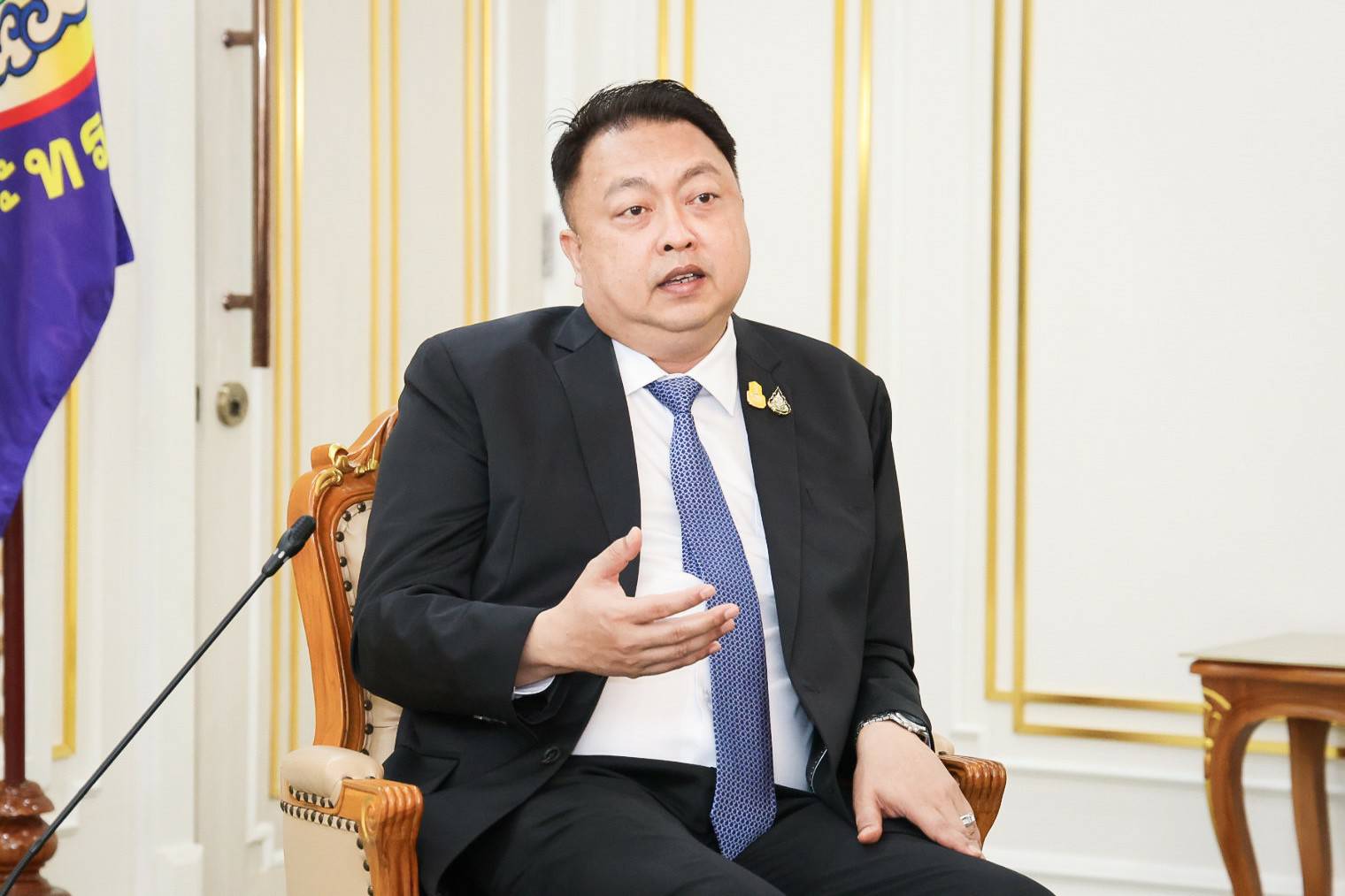  รมว.สุชาติ ขานรับข้อสั่งการ นายกฯ เร่งฝึกคนป้อนอุตสาหกรรมท่องเที่ยว-บริการ 