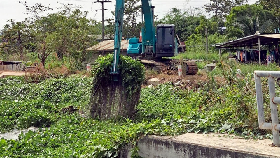 ลุยไม่หยุด! เร่งกำจัดผักตบ–ติดตั้งเครื่องสูบน้ำทั่วประเทศ เพิ่มประสิทธิภาพระบายน้ำ รับมือท่วม–แล้ง