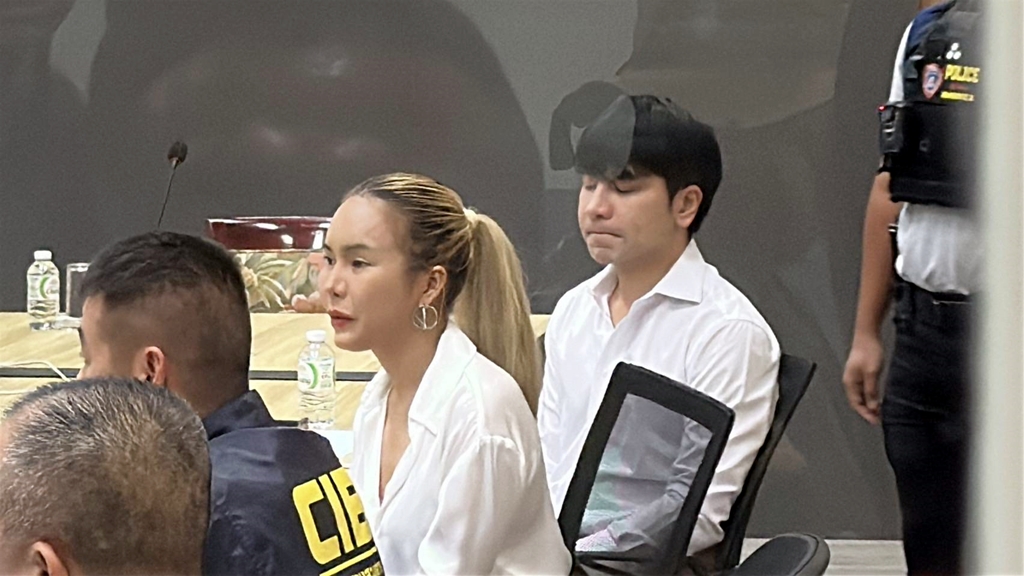 คุมตัว "แม่ตั๊ก ป๋าเบียร์" สอบปากคำที่ บช.ก.