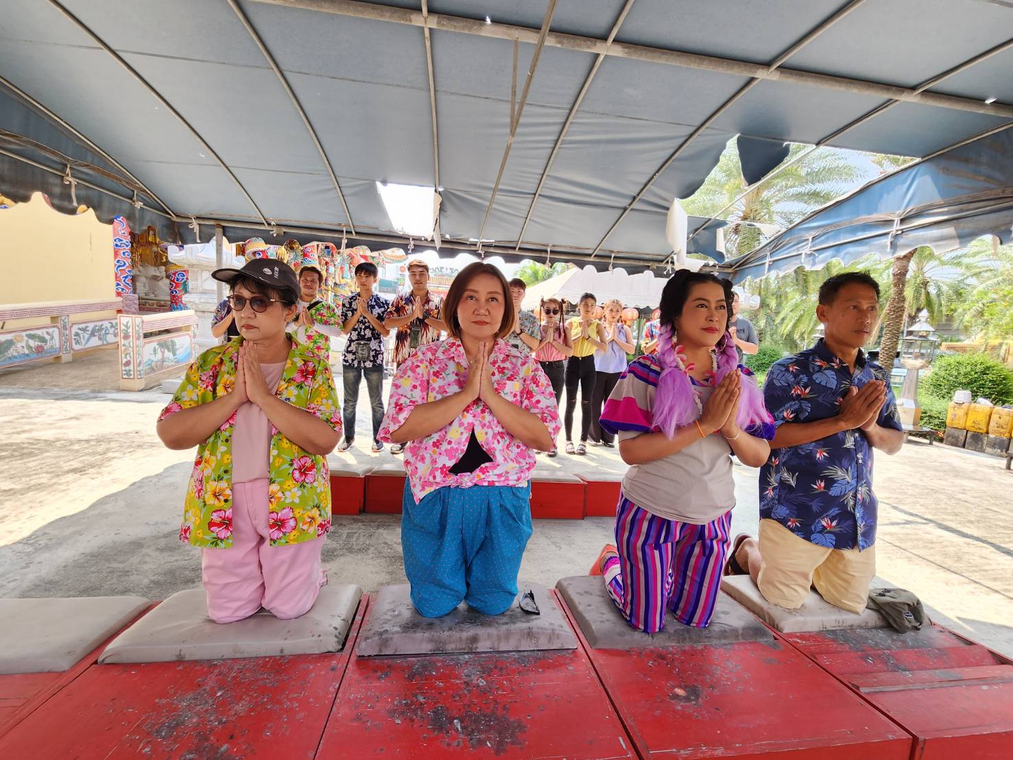 ผู้สมัคร ส.ส.ระยอง พรรคพลังประชารัฐ เขต 5 ลุยหาเสียงวันไหลสงกรานต์นิคมพัฒนา มั่นใจจะได้รับเลือก แม้จะชนผู้สมัครตัวเต็งหลายคน 