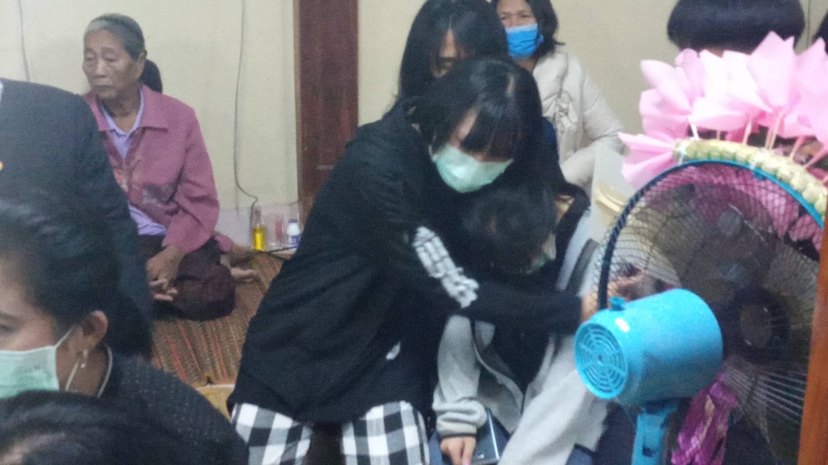 "น้องนัท"ร่ำไห้เสียเพื่อนรักไปต่อหน้าต่อตา อยากบอก "น้องอุ๋งอิ๋ง" รักมากที่สุดในโลก