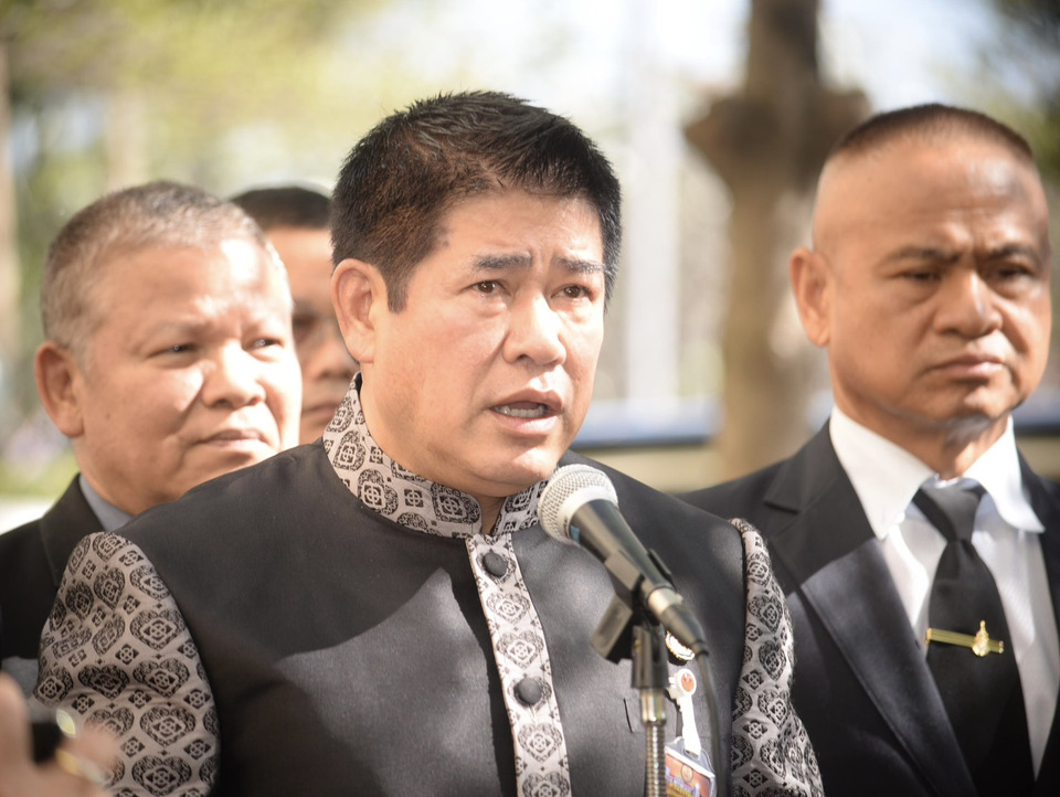 “ธรรมนัส” One Man Show! ชูตัวเองแคนดิเดตนายกฯ หนึ่งเดียวในนาม “กล้าธรรม” ลั่นโดนโจมตีจนชิน-ชาวบ้านรับได้