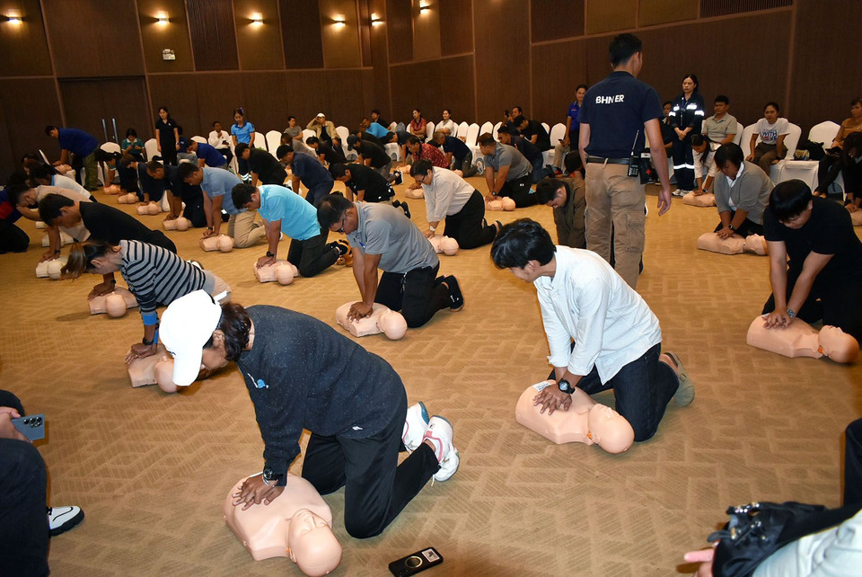 สมาคมท่องเที่ยวหัวหิน-ชะอำ จับมือ รพ.กรุงเทพ อบรมช่วยชีวิตพนักงานโรงแรม รับไฮซีซั่น 