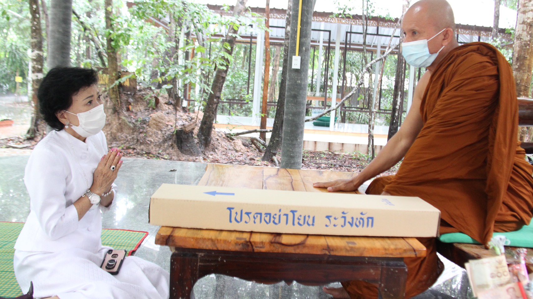 "ดร.กัลยาณี" นายกเครือข่ายท่องเที่ยวศรีสะเกษ นำเติมพลังบุญสร้างสาญจี หนีโควิด-19 