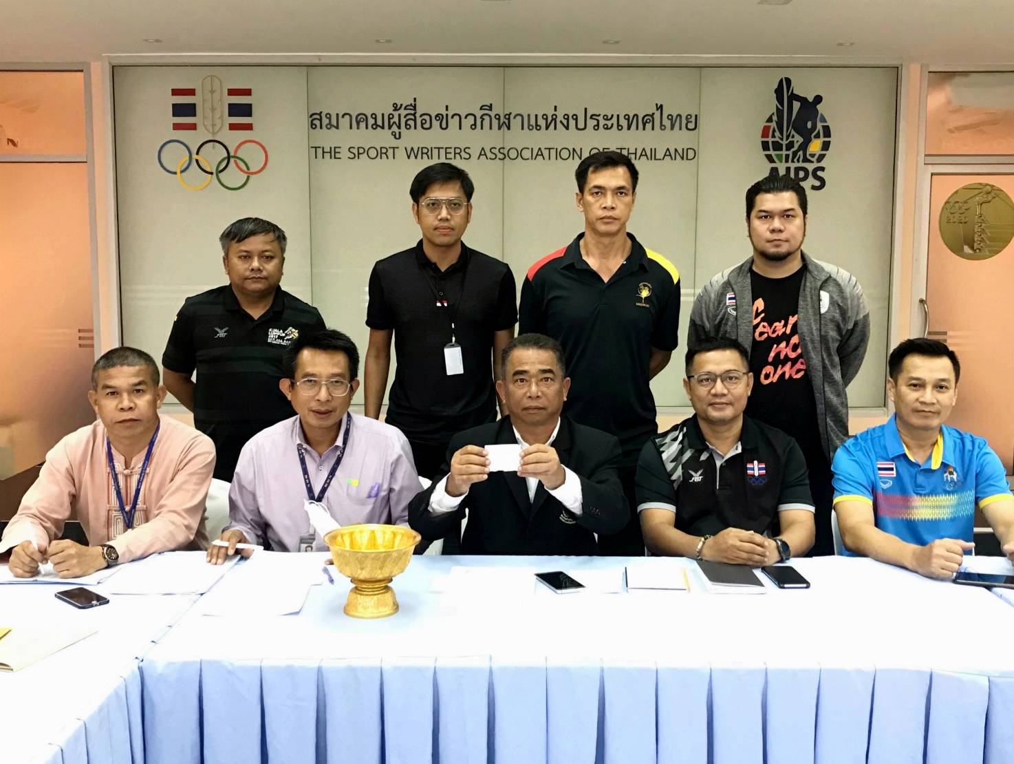 "สื่อกีฬา" รวมใจจัด ฟุตบอลช่วยเหลือ "แมว" สมภพ จันทร์ฟัก
