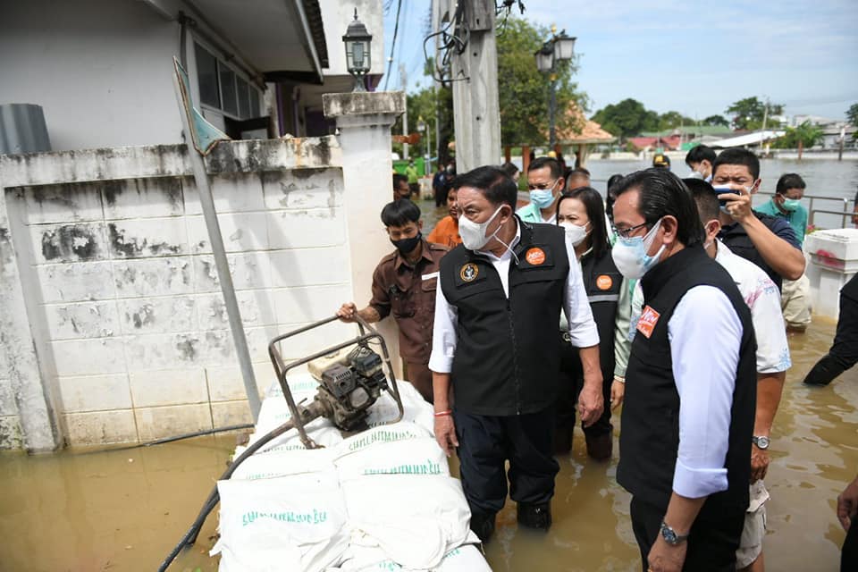 กทม.ตรวจเยี่ยมน้ำหนุนบางกอกน้อย-บางพลัด      เตรียมรับมืออีกรอบ 20-26 พ.ย.นี้ 